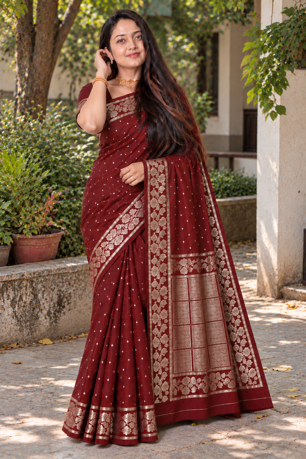 Reshiva Women’s Pure Silk Banarasi Saree | Maroon Saree with Small Floral Buti & Rich Zari Work | Paisley & Leafy Motif Border | Heavy Zari Pallu